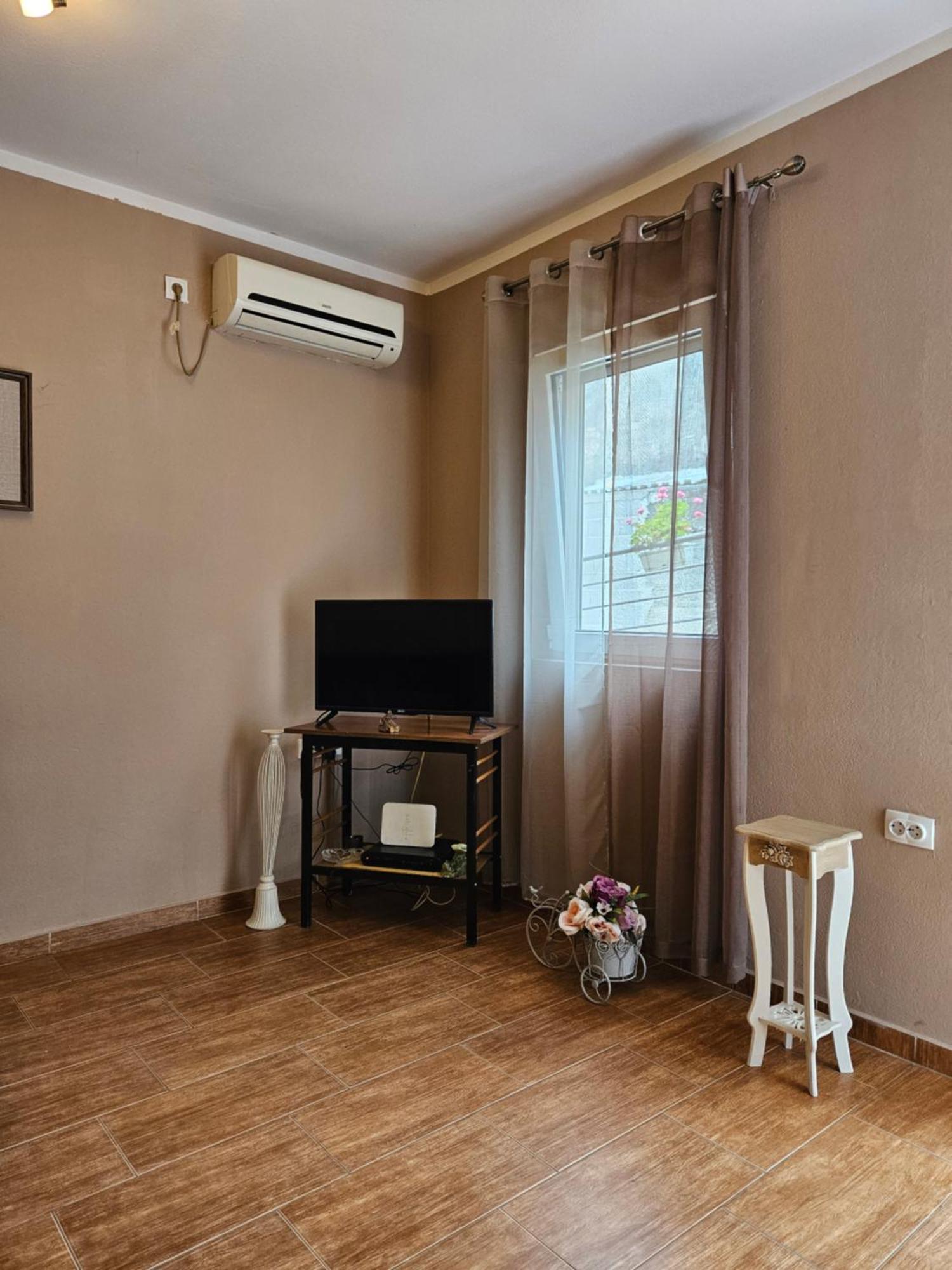 Apartment Aleksandar Kotor Eksteriør bilde